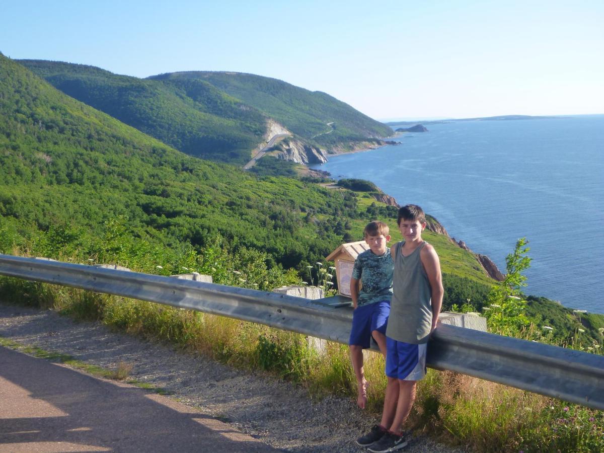 Back Home Bed And Breakfast Membertou Екстер'єр фото