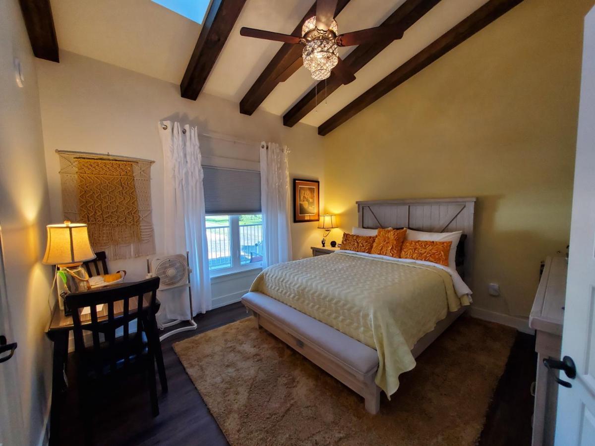 Back Home Bed And Breakfast Membertou Екстер'єр фото