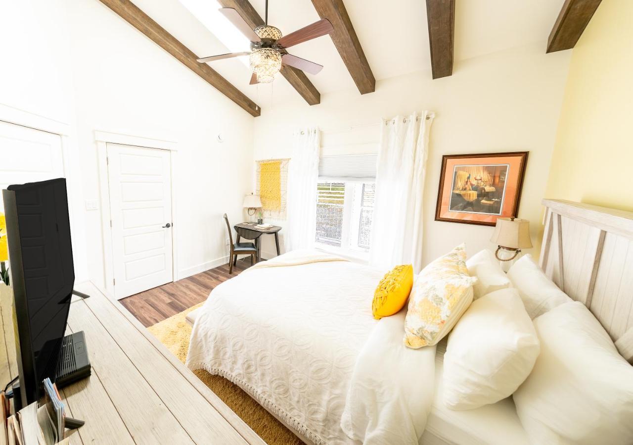 Back Home Bed And Breakfast Membertou Екстер'єр фото